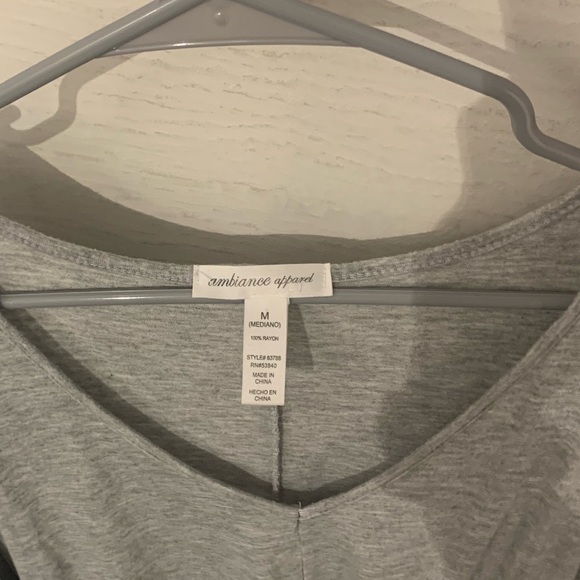 ‼️SOLD‼️ Ambiance Apparel light grey cold shoulder top - Picture 5 of 8